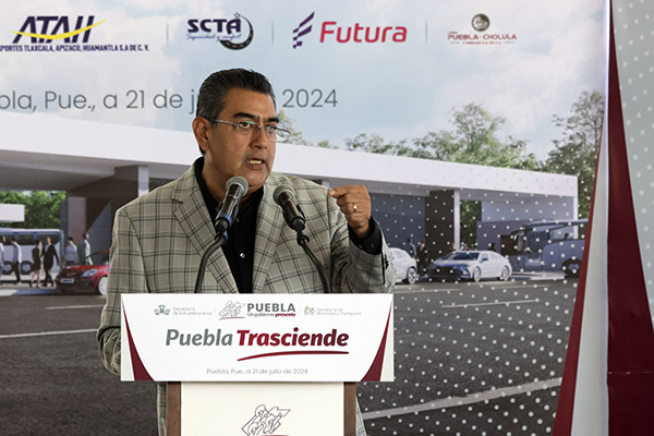Sergio Salomón inaugura la nueva CETRAM; conectará a Puebla con 8 estados
