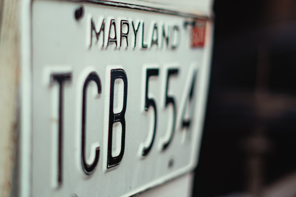 ¿Qué tan nerd es personalizar las placas de los autos en Estados Unidos?