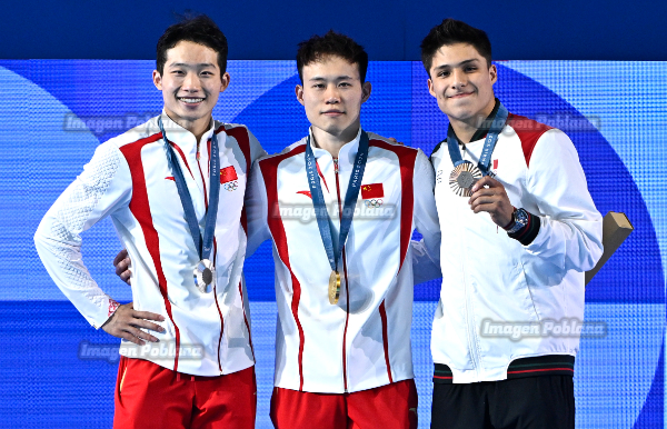 Osmar Olvera, bronce en trampolín individual de tres metros