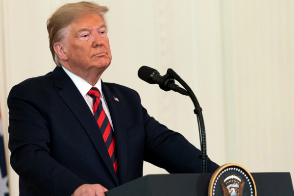 Trump cree que economía de EU no podría recuperarse en caso de que gane Harris