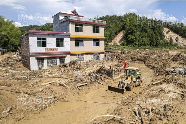Aumentan a 50 los muertos por el tifón Gaemi en el sur de China