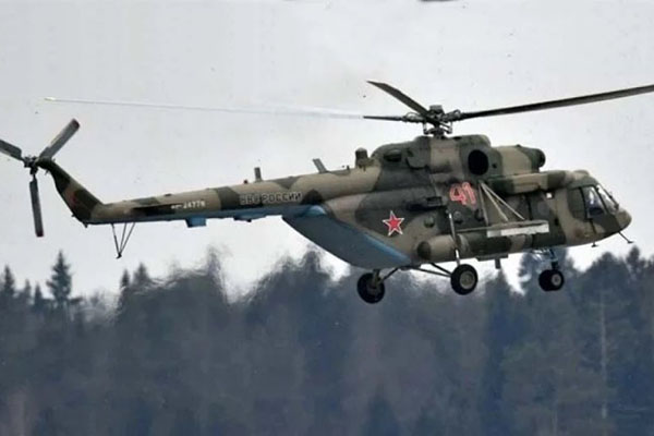 Más de 40 socorristas buscan helicóptero con turistas desaparecido en Rusia