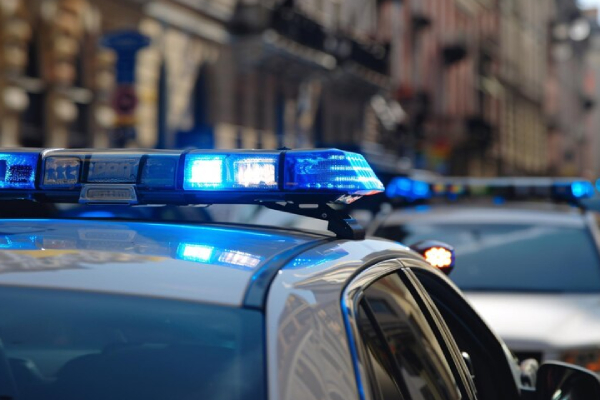 Dos muertos y un herido por ataque a coche policial israelí en Cisjordania