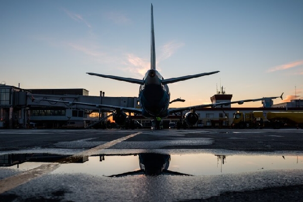 El aeropuerto de Viena demanda a ecoactivistas por 36,000 euros