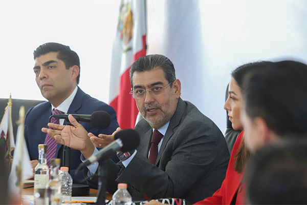 Convoca Sergio Salomón a seguir posicionando la economía de México a nivel internacional