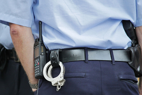 Detienen a policías vinculados al robo más grande en la historia de Chile