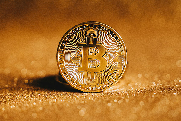 Resultado de elecciones en Estados Unidos impulsa máximo histórico de bitcoin