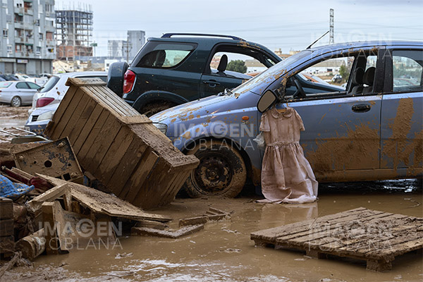 Aumentan a 223 los muertos por las inundaciones en España