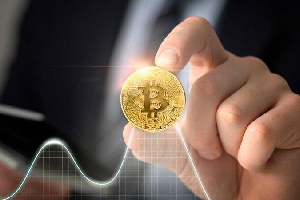 El bitcoin vuelve a superar este domingo su máximo histórico con los 80.000 dólares