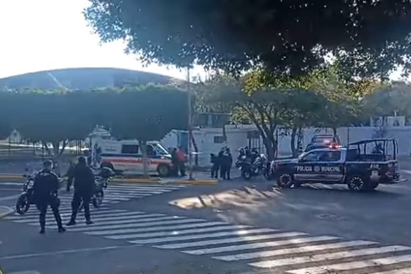 Dos sujetos en moto ejecutan a un velador