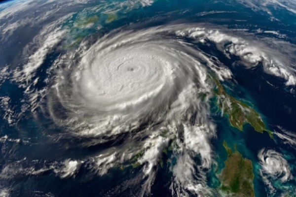 Evacuan a 255,000 personas en Filipinas por un tifón