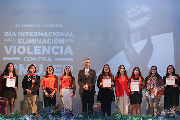 Gobierno municipal conmemora el Día Internacional de la Eliminación de la Violencia contra la Mujer