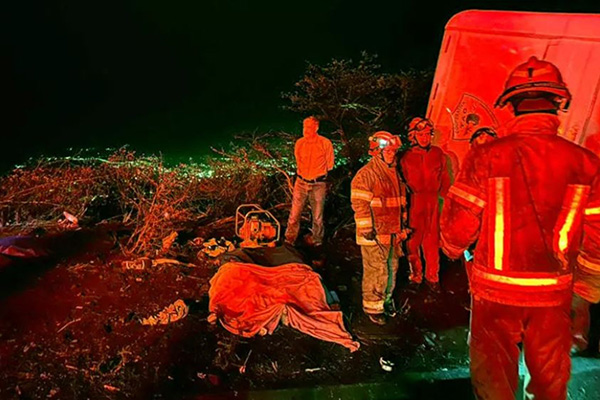 Aumenta a 18 la cifra de muertos en el accidente de tránsito en Ecuador