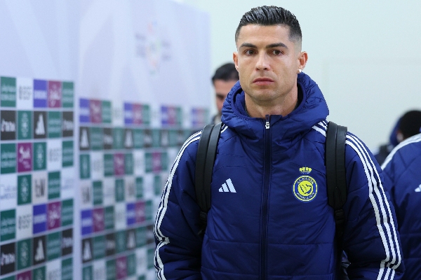 Para evitar latigazos, horca o lapidación, Al Nassr opta por no llevar a Cristiano a Irán