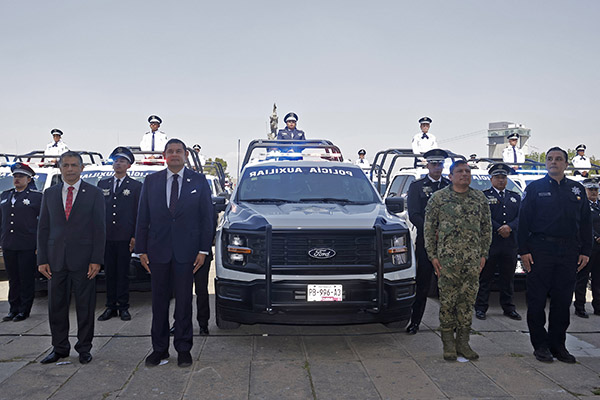 ¿Qué ventajas ofrece el liderazgo militar en las corporaciones de seguridad pública?