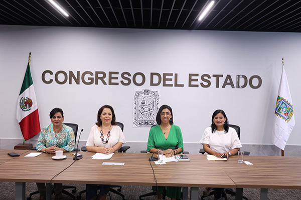 Avala Comisión del Congreso exhorto para que edificios públicos se iluminen de azul