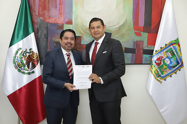Juan Carlos Valdéz es nombrado nuevo director general del SEDIF