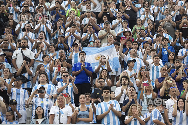 Actos racistas amenazan con empañar el clásico entre Argentina y Brasil