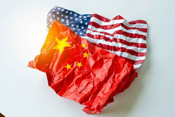 Aranceles de EU tienen en "muy mal estado" a China, según Trump