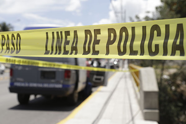 Fatal impacto entre vehículos de carga deja un muerto; el responsable huyó