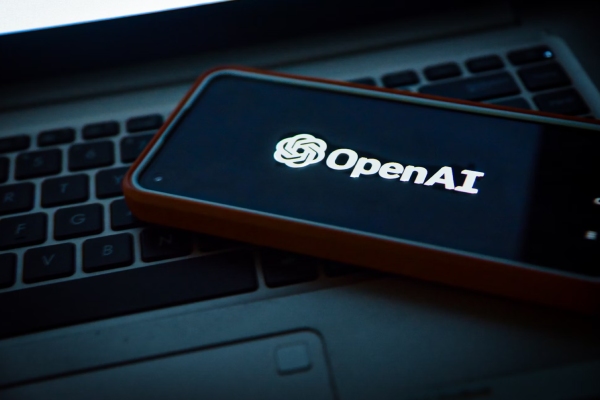 OpenAI da marcha atrás: seguirá operando sin fines de lucro