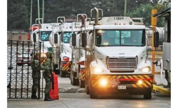 Aduanas: 14 mil dólares por pipa con huachicol