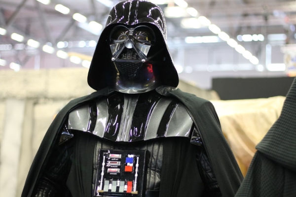 Empleada recibe jugosa indemnización tras ser comparada con Darth Vader