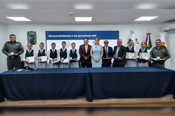 Reconoce FGE a estudiantes que participaron en Concurso Nacional de Escoltas