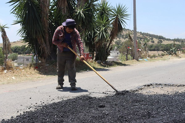 Ayuntamiento de Amozoc mantiene calles y avenidas en óptimas condiciones