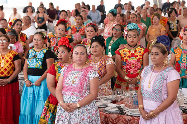 Cooperativa La Cruz Azul celebra el Día de las Madres reconociendo la labor de sus colaboradoras