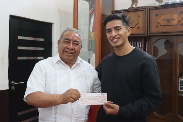 Primer poblano seleccionado nacional de Parkour recibe apoyo económico