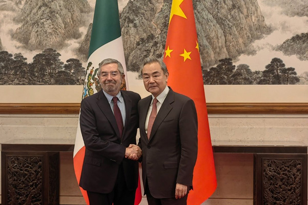 México y China refuerzan cooperación en marco de foro de Celac en Pekín