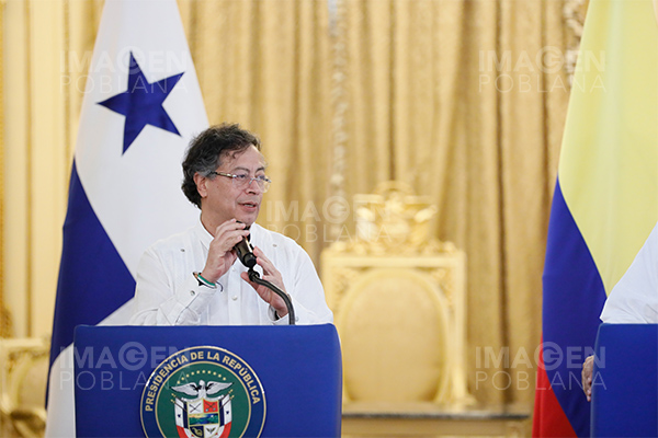 Presidente de Colombia denuncia fraude tras rechazo del Senado a consulta popular