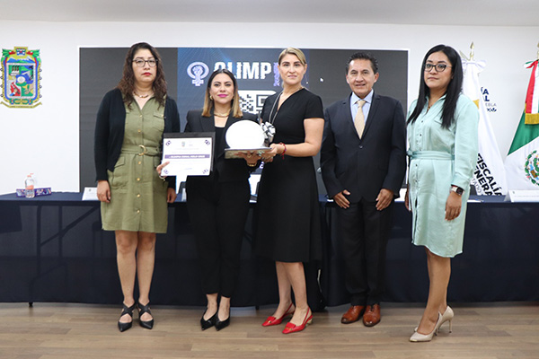 Reconoce FGE labor de Olimpia Coral Melo Cruz como activista social