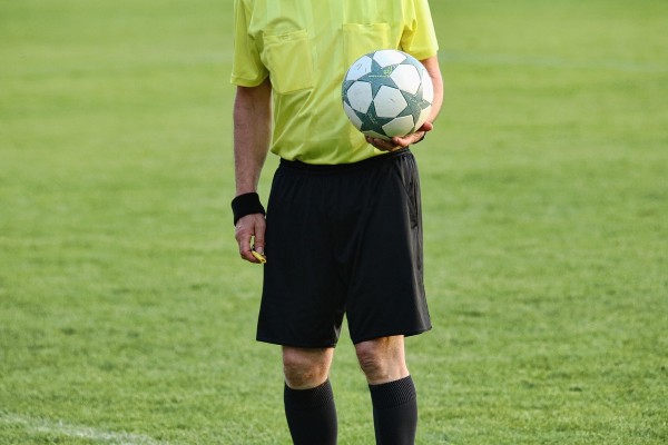 Estos árbitros se perfilan para pitar las finales