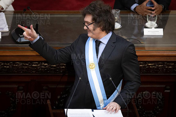 Gobierno de Argentina disuelve unidad que investigaba criptomoneda promocionada por Milei
