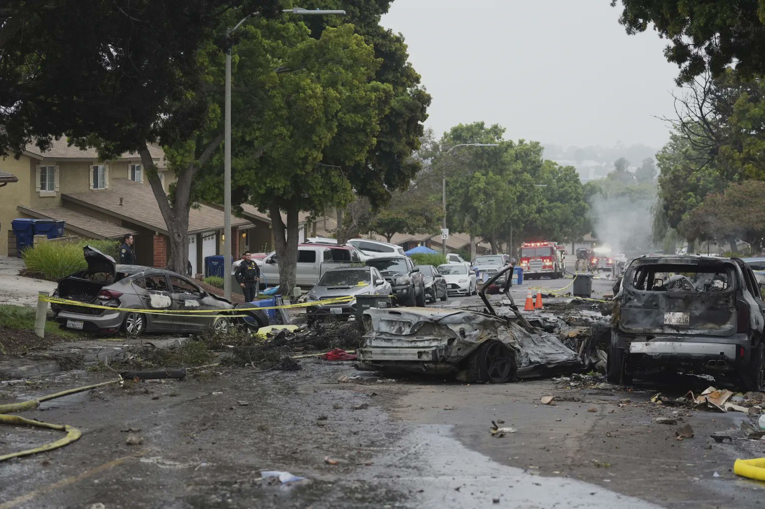 Dos muertos y ocho heridos tras desplome de avioneta en San Diego