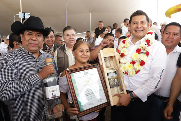 Arranca el programa histórico más grande de apoyo al campo en Puebla