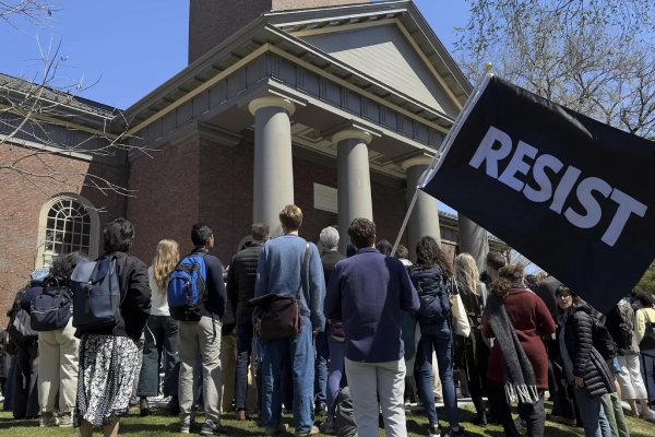 Amenazas contra la Universidad de Harvard no paran