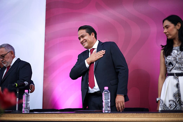 Juan Rivera Trejo rinde protesta como presidente municipal de Chignahuapan