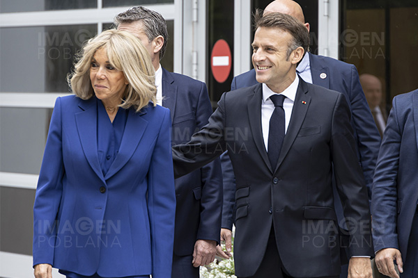 ¡Captado en vivo! Emmanuel Macron recibe una bofetada de su esposa