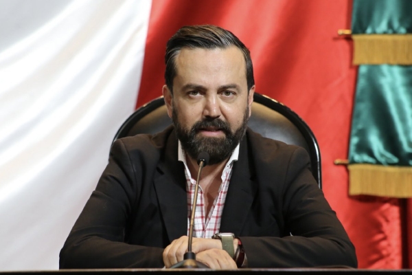 Arturo Ávila, el millonario… ¿cuántas iniciativas ha promovido este diputado?
