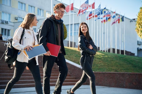 ¿Adiós al sueño académico? Universidades poblanas ante las nuevas restricciones de EU