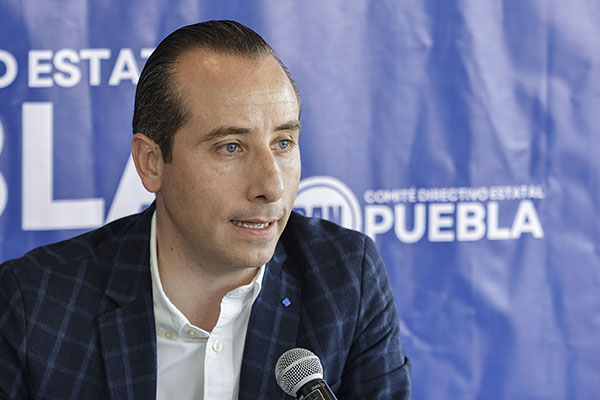 “No podemos legitimar un proceso que debilita la democracia”: Mario Riestra