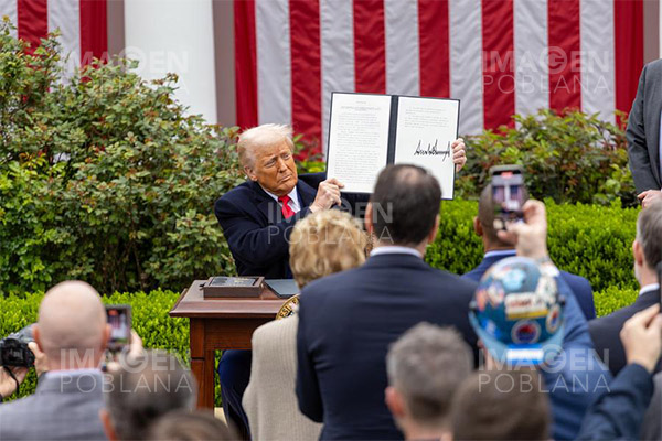 Tribunal de Apelaciones de EU restablece aranceles de Trump