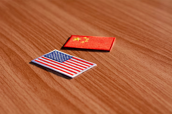 Trump afirma que China "violó totalmente" el acuerdo comercial con EU