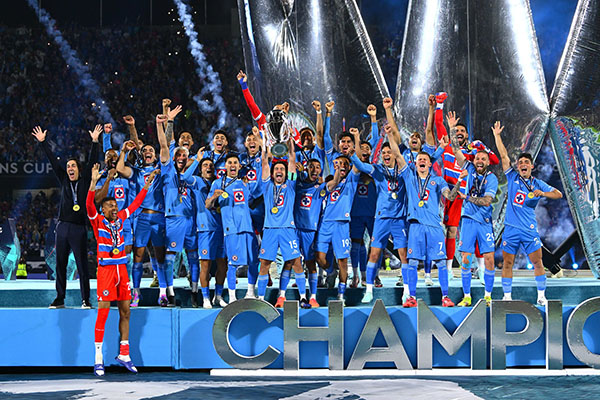 Los millones que ganó Cruz Azul tras ser campeón de la Concacaf