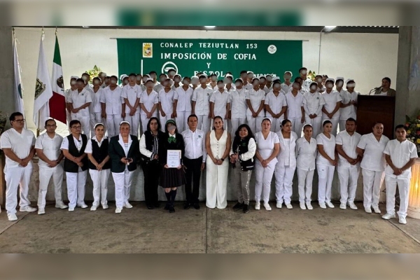 Efectúa Conalep Teziutlán ceremonia de imposición de Cofia y Fistol 2025