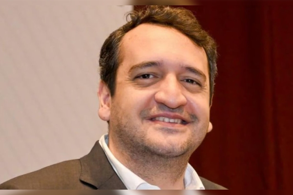 Hijo de AMLO rechaza el apodo “Andy” y defiende su "identidad política"