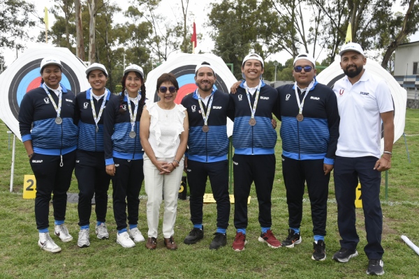Lobos BUAP gana medallas de plata y bronce en tiro con arco